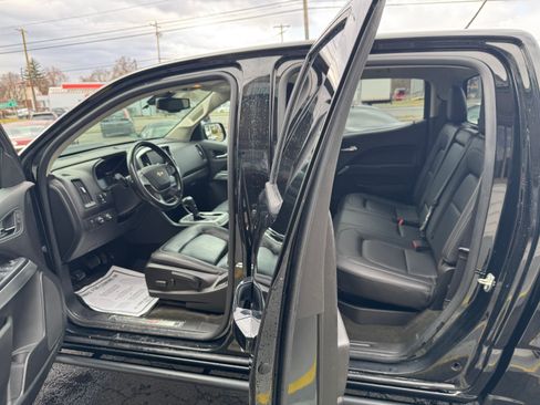 Used 2017 Chevrolet Colorado ZR2 image 12