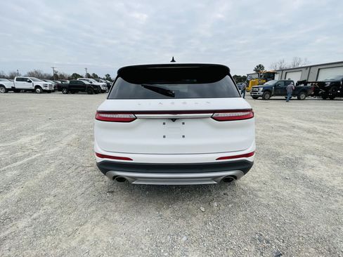 Used 2022 Lincoln Corsair image 7