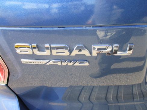 Used 2015 Subaru Forester 2.5i Premium Sport Utility 4D AWD/4WD image 9