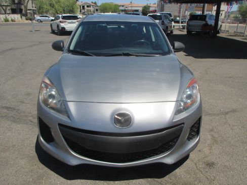 Used 2013 MAZDA MAZDA3 i Touring Hatchback FWD image 5