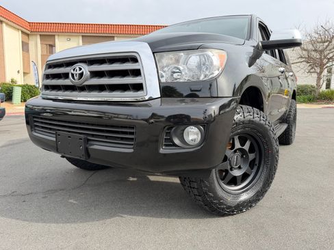 Used 2011 Toyota Sequoia Limited image 5