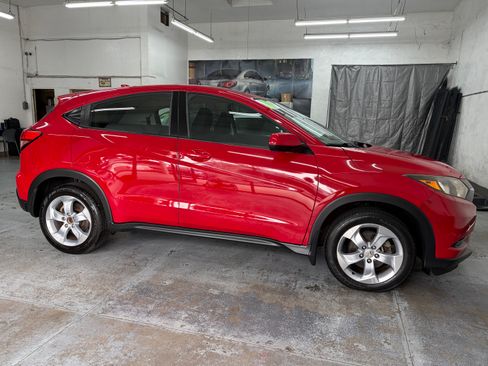 Used 2016 Honda HR-V FWD LX image 8