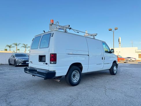Used 2013 Ford E-150 and Econoline 150 image 9