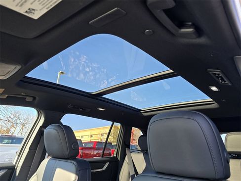 New 2026 GMC Acadia Elevation image 23