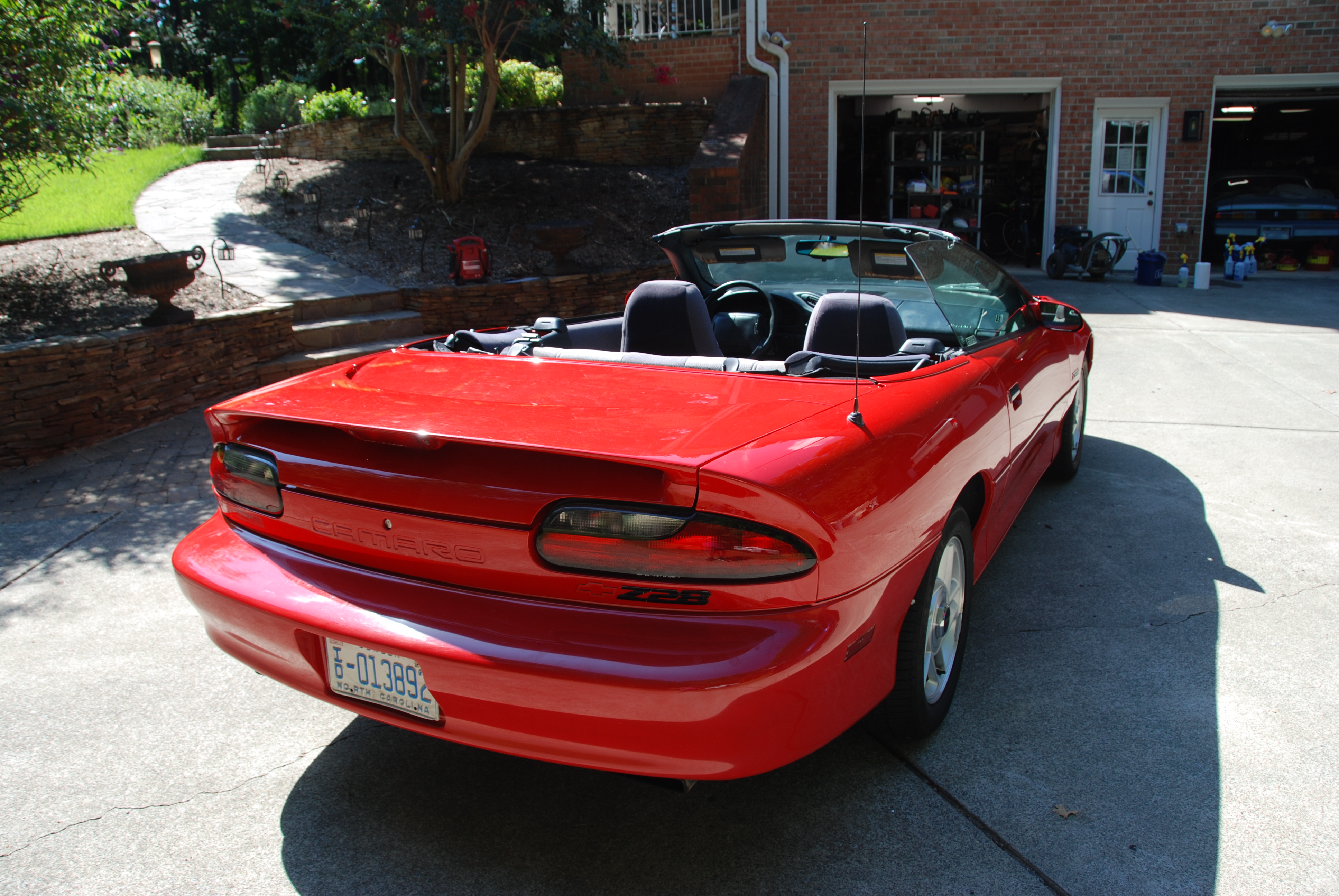 Used 1995 Chevrolet Camaro Z28 Convertible RWD image 9