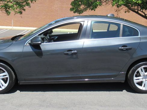 Used 2015 Volvo S60 T5 Premier Plus AWD image 5