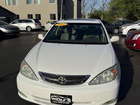 Used 2004 Toyota Camry LE FWD image 3