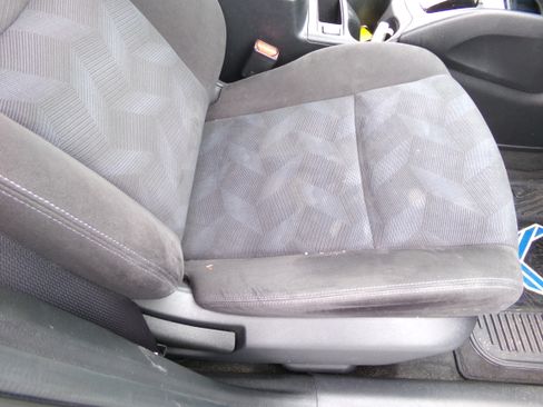 Used 2015 Nissan Rogue SV image 12