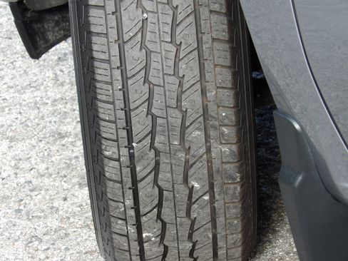 Used 2025 Chevrolet Silverado 1500 LT image 17