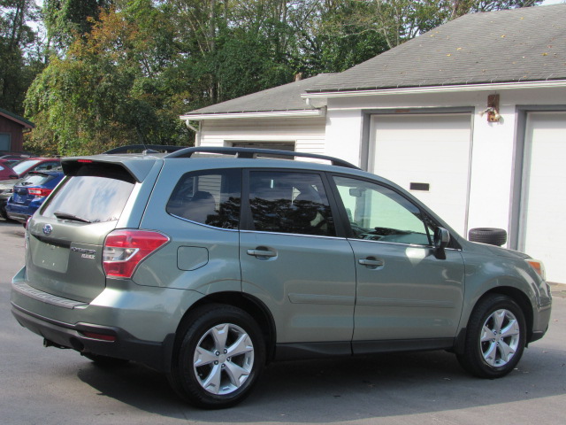 Used 2014 Subaru Forester 2.5i Limited AWD/4WD image 9