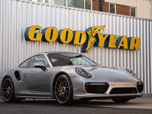 Used 2018 Porsche 911 Turbo S image 14