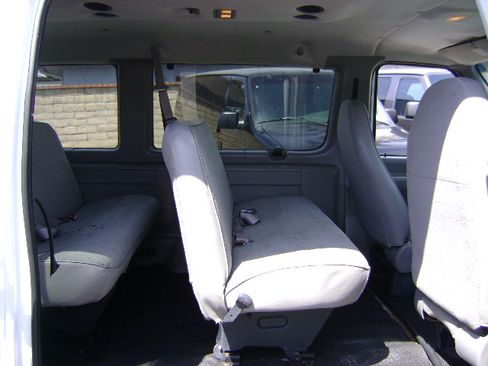 Used 1999 Ford E-350 and Econoline 350 Club Wagon Extended Super Duty RWD image 14