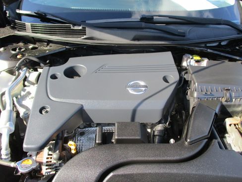 Used 2013 Nissan Altima 2.5 S image 59