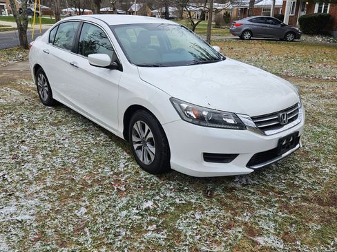 Used 2015 Honda Accord LX image 2