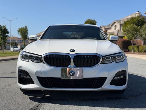 Used 2019 BMW 330i xDrive Sedan AWD/4WD image 4