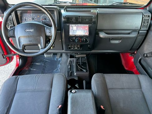 Used 2006 Jeep Wrangler Rubicon image 12