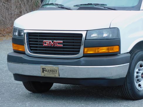 Used 2024 GMC Savana 2500 image 8