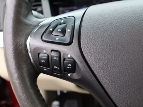 Used 2015 Lincoln MKS Elite image 24