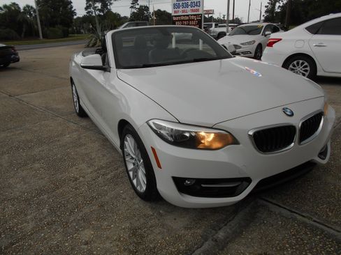 Used 2016 BMW 228i Convertible RWD image 4