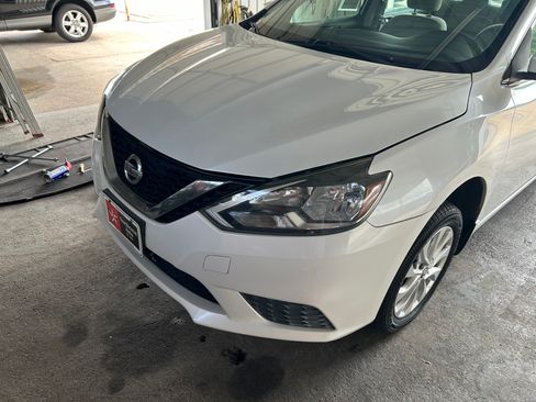 Used 2016 Nissan Sentra SV FWD image 1