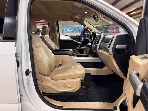 Used 2017 Ford F350 Lariat image 20
