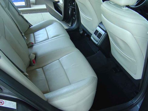 Used 2015 Toyota Avalon XLE image 13