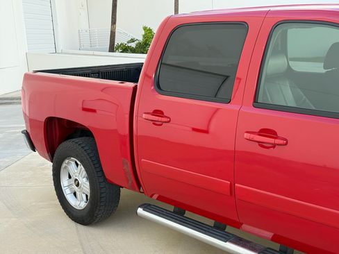 Used 2007 Chevrolet Silverado 1500 LTZ image 46