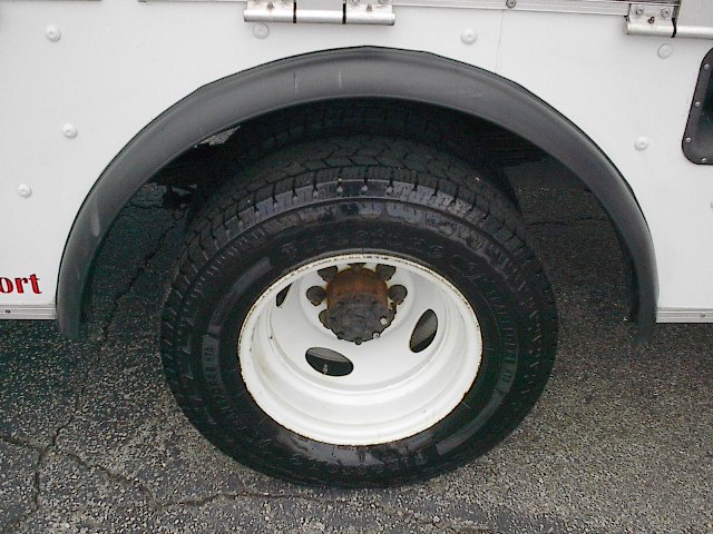 Used 2024 Ford E-450 and Econoline 450 RWD image 26