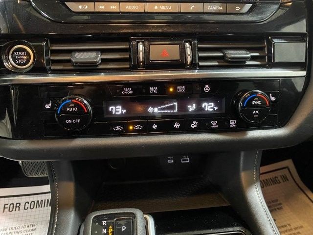 Used 2024 Nissan Pathfinder SV AWD/4WD image 14