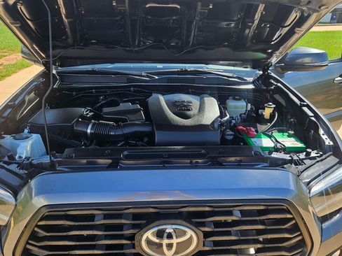 Used 2021 Toyota Tacoma 4x4 Double Cab image 17