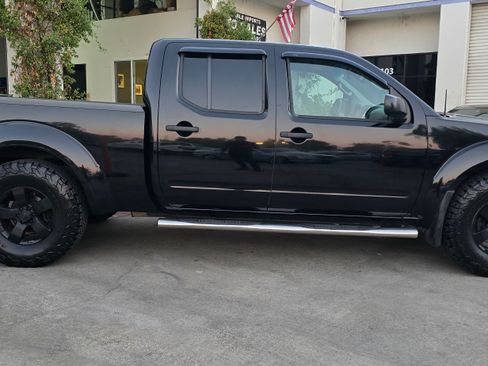 Used 2012 Nissan Frontier SV image 22