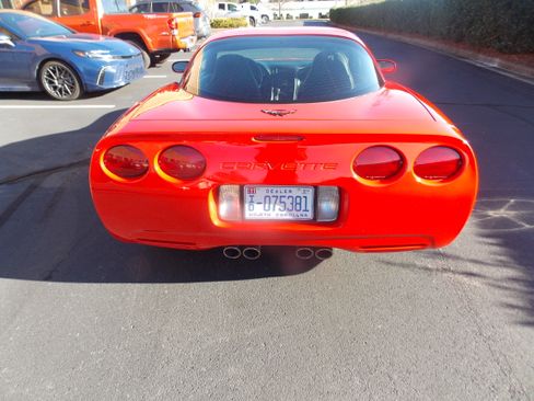 Used 1999 Chevrolet Corvette image 4