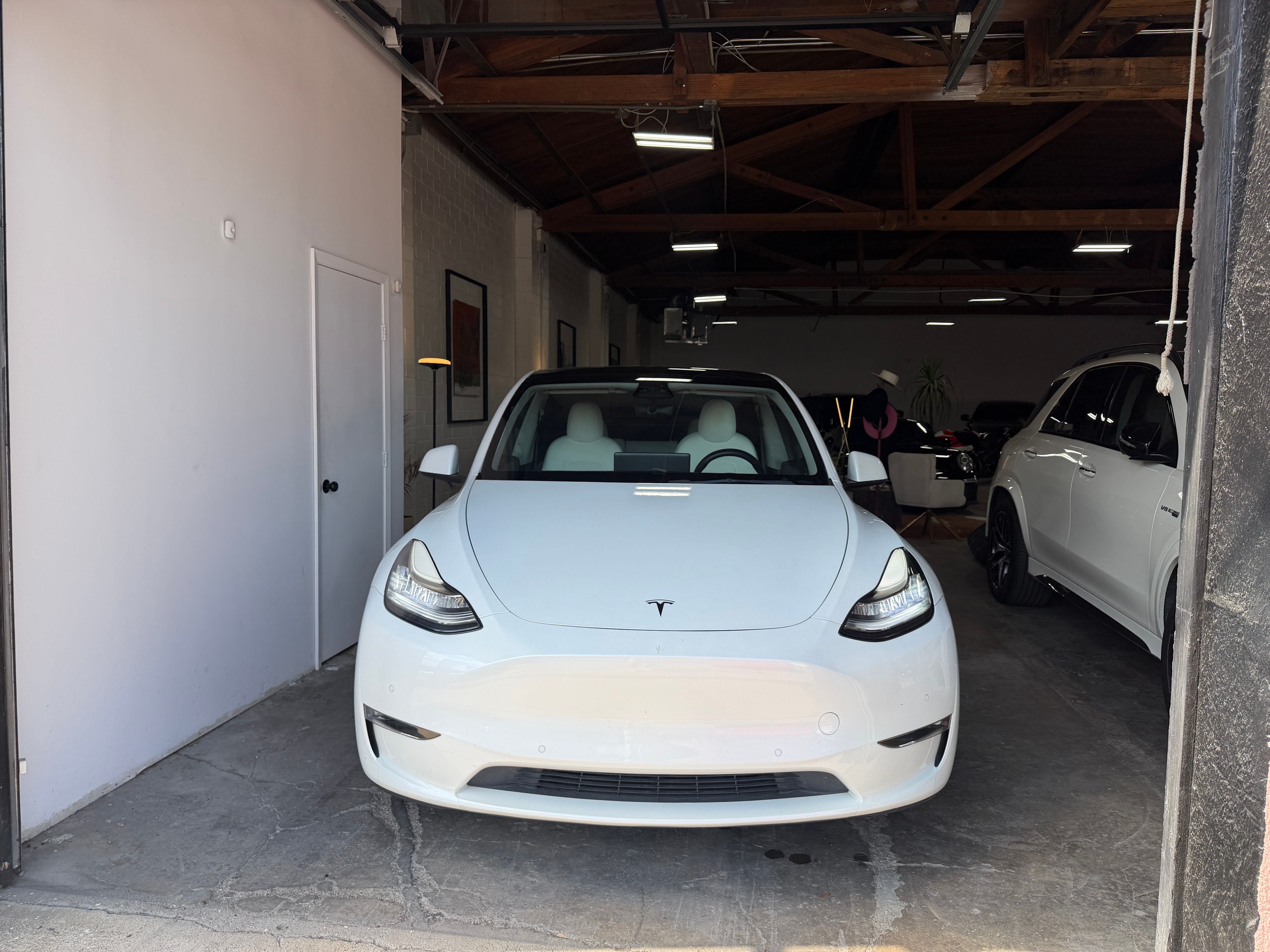 Used 2021 Tesla Model Y AWD image 5
