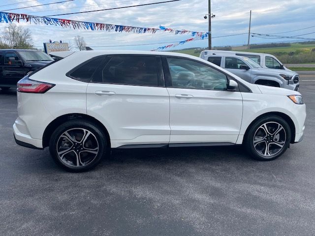 Used 2022 Ford Edge AWD ST image 5
