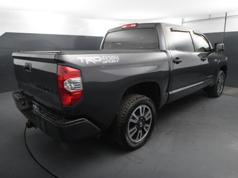 Used 2018 Toyota Tundra SR5 image 5
