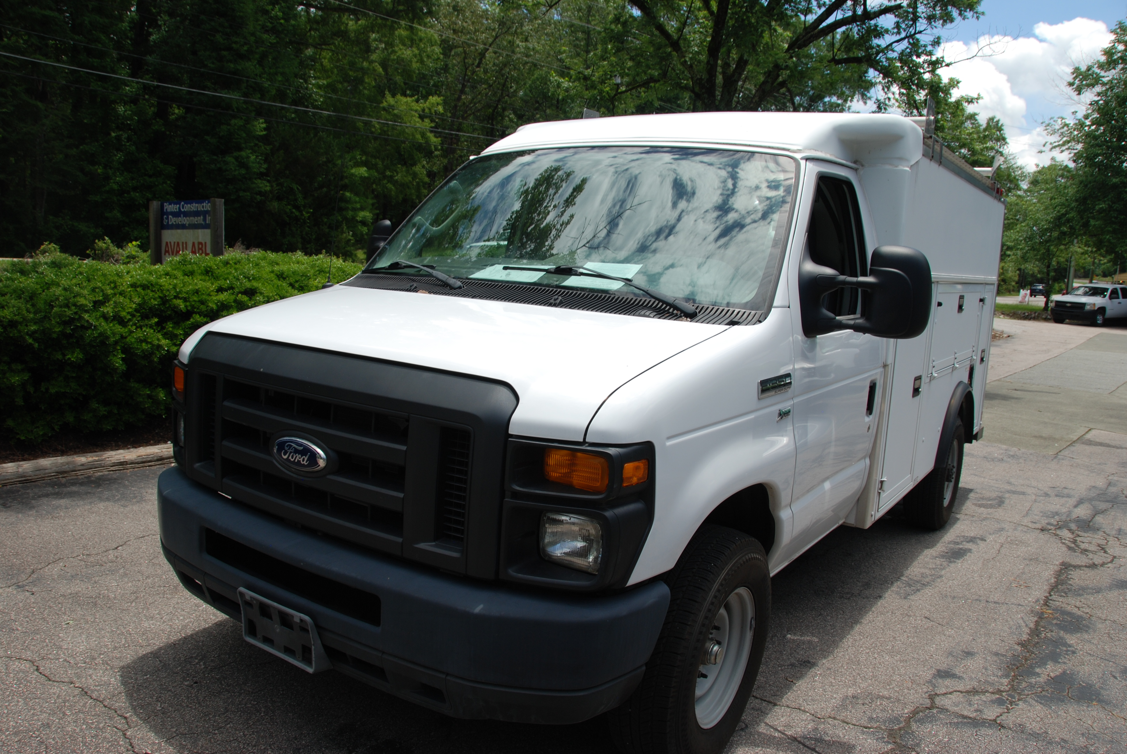Used 2015 Ford E-350 and Econoline 350 Super Duty RWD image 4