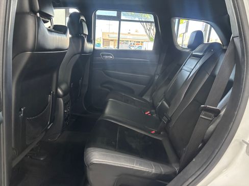 Used 2015 Jeep Grand Cherokee Altitude image 11