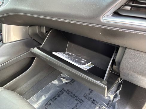 Used 2024 Chevrolet Tahoe Z71 image 46