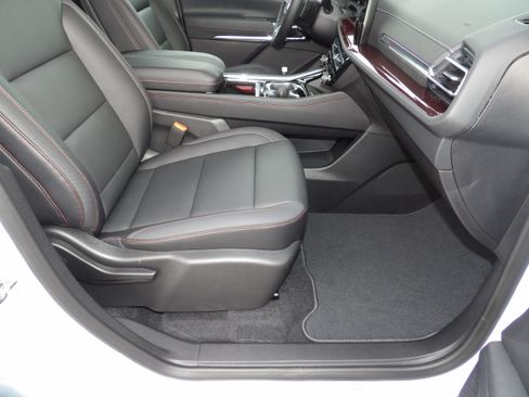 New 2026 Chevrolet Traverse Z71 image 36