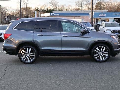 Used 2016 Honda Pilot Touring image 9