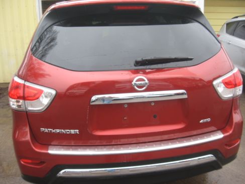 Used 2013 Nissan Pathfinder S image 5