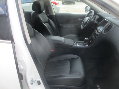 Used 2017 INFINITI QX50 Journey image 16