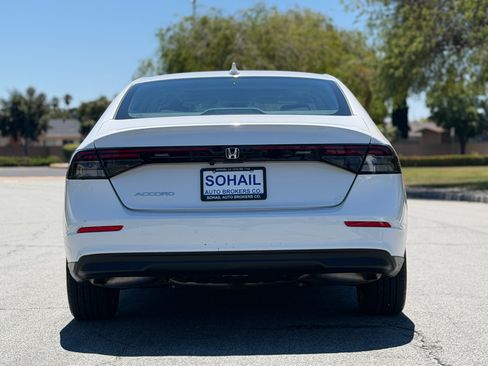 Used 2024 Honda Accord EX image 5