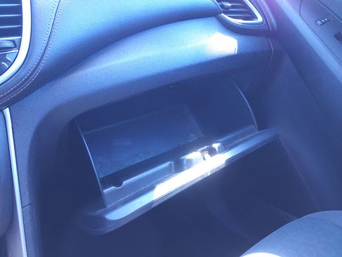 Used 2018 Chevrolet Trax LS image 18