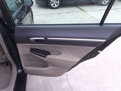 Used 2010 Honda Civic image 12