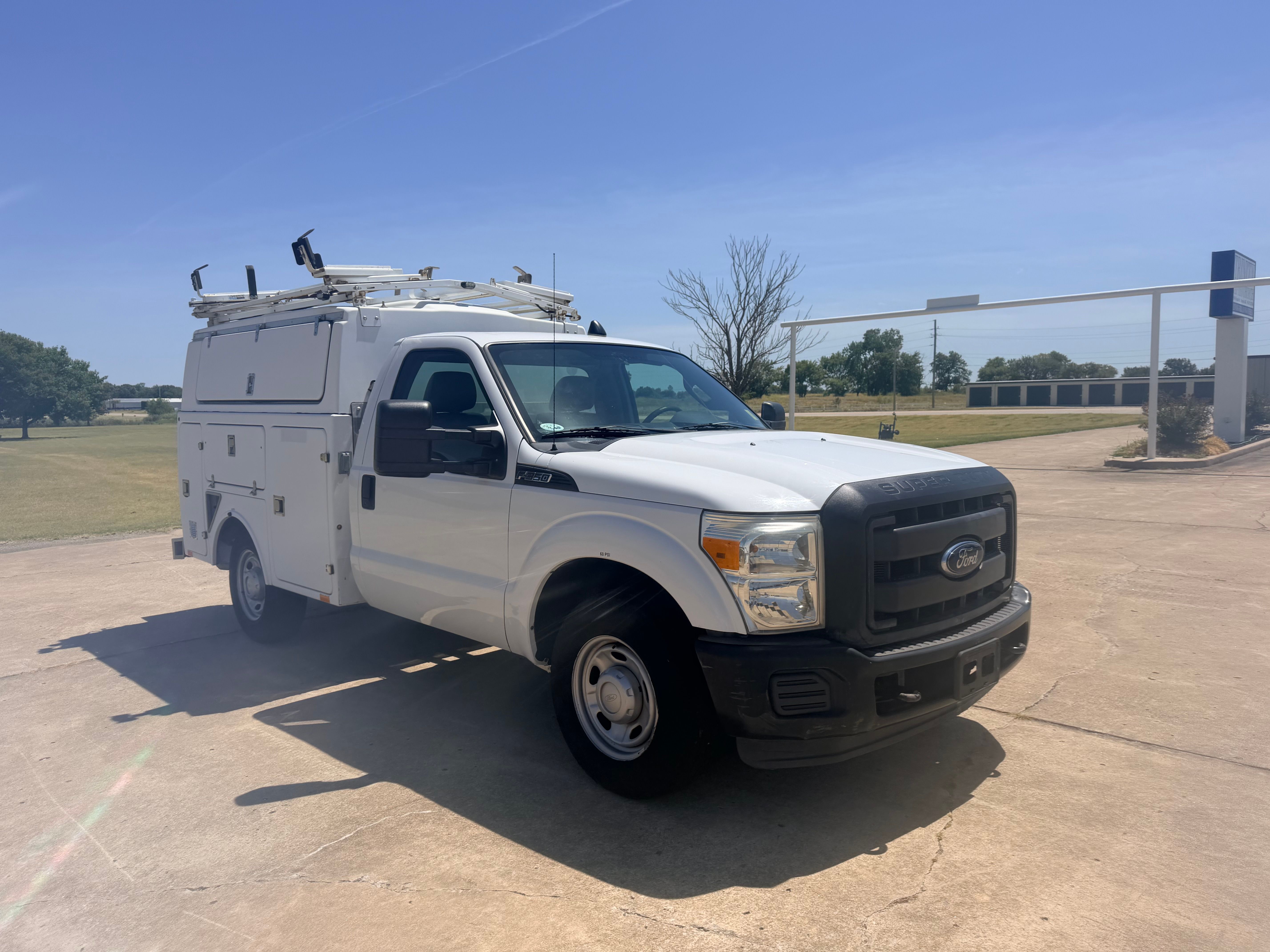 Used 2013 Ford F350 2WD Regular Cab Super Duty image 3