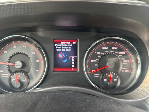 Used 2012 Dodge Charger SE RWD image 9