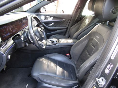 Used 2018 Mercedes-Benz E 43 AMG image 9