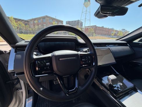 Used 2024 Land Rover Range Rover Sport Dynamic SE image 30