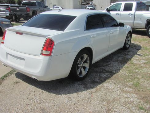 Used 2013 Chrysler 300 S image 2